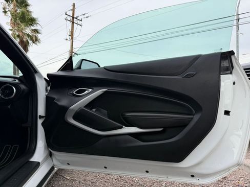 Used 2019 Chevrolet Camaro SS RWD image 32