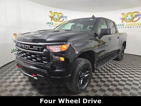 Certified 2024 Chevrolet Silverado 1500 Custom Trail Boss w/ LPO, Dark Essentials Package image 3