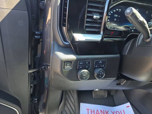 Certified 2022 Chevrolet Silverado 1500 RST AWD/4WD image 19