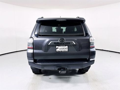 Used 2020 Toyota 4Runner SR5 Premium image 7