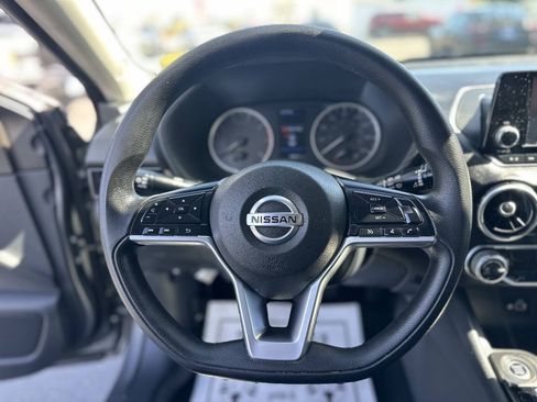 Used 2022 Nissan Sentra S w/ Trunk Package FWD image 9