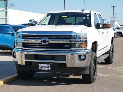 Used 2015 Chevrolet Silverado 2500 LTZ w/ LTZ Plus Package AWD/4WD image 3