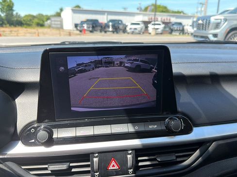Used 2023 Kia Forte LXS FWD image 21