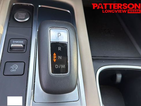 Used 2023 INFINITI QX60 Sensory w/ Vision Package AWD/4WD image 19
