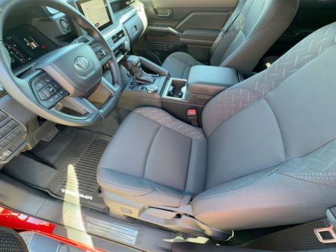 New 2025 Toyota Tacoma SR5 image 5