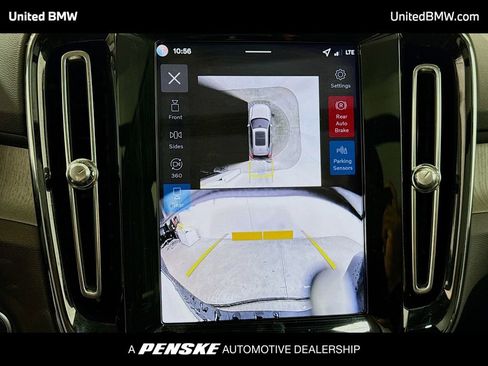 Used 2026 Volvo XC40 B5 Ultra w/ Climate Package image 9