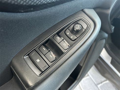 Used 2020 Subaru Outback 2.5i image 11