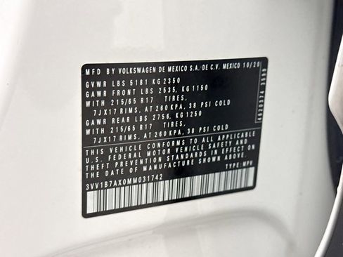 Used 2021 Volkswagen Tiguan S image 11