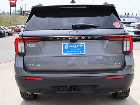New 2026 Ford Explorer Active image 4