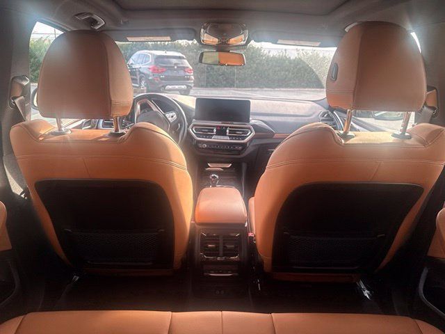 Used 2022 BMW X3 xDrive30i AWD/4WD image 16