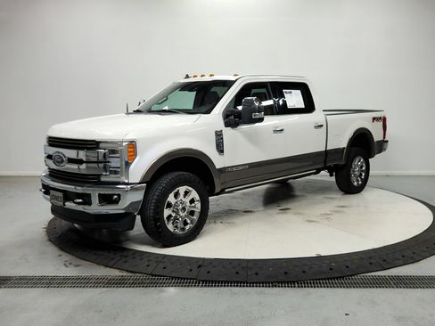 Used 2019 Ford F250 King Ranch w/ King Ranch Ultimate Package AWD/4WD image 4