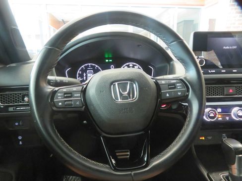 Used 2023 Honda Civic Sport image 29