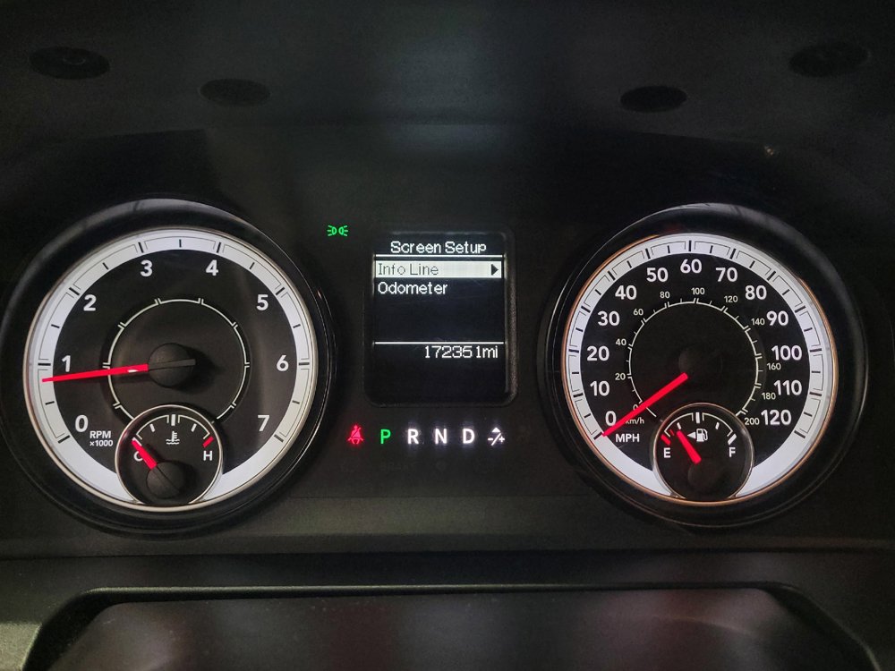 Used 2016 RAM 1500 Classic SLT AWD/4WD image 23