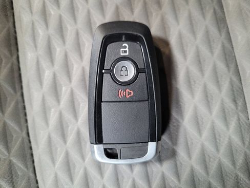 Used 2021 Ford Escape SE FWD image 32