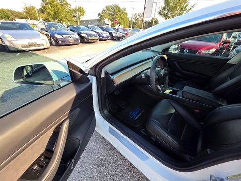 Used 2018 Tesla Model 3 Long Range image 11