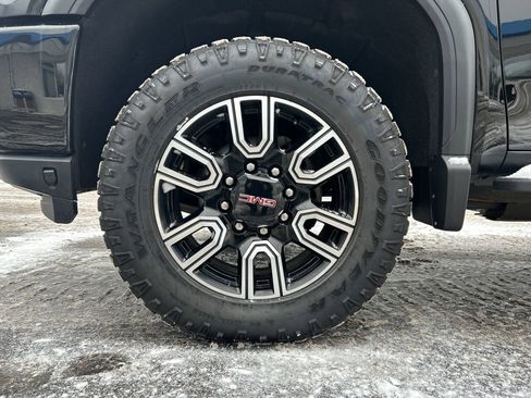 Used 2021 GMC Sierra 2500 AT4 w/ AT4 Premium Plus Package image 26