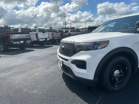 New 2025 Ford Explorer 4WD Police Interceptor image 9