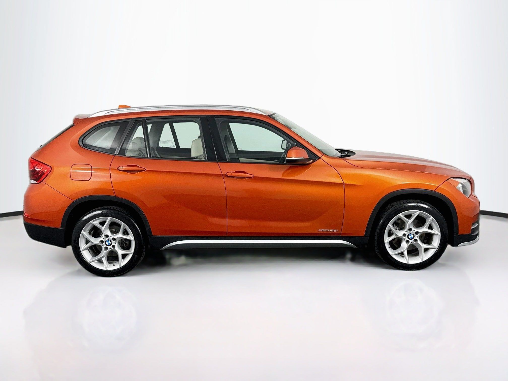Used 2015 BMW X1 xDrive28i AWD/4WD image 16