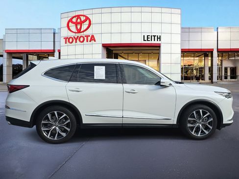 Used 2022 Acura MDX SH-AWD w/ Technology Package image 4