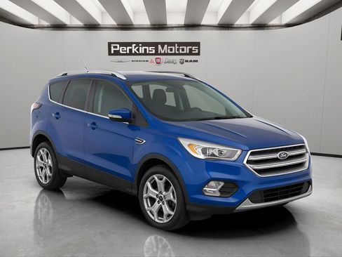 Used 2017 Ford Escape Titanium w/ Equipment Group 301A AWD/4WD image 8