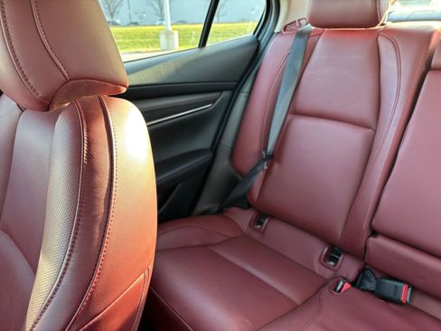 Used 2025 MAZDA MAZDA3 s image 39