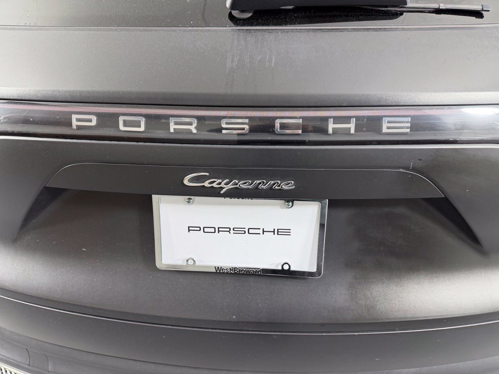 Certified 2021 Porsche Cayenne AWD/4WD image 15