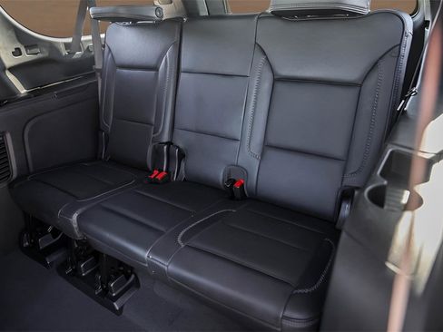 Used 2025 GMC Yukon XL Denali image 26