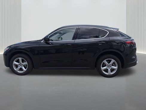 Used 2020 Alfa Romeo Stelvio RWD image 8