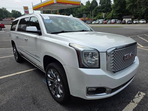 Used 2016 GMC Yukon XL Denali w/ Open Road Package RWD image 8
