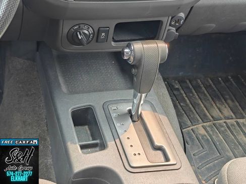Used 2017 Nissan Frontier SV AWD/4WD image 8