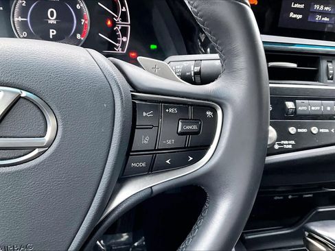 Used 2022 Lexus ES 350 image 24