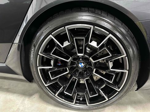 Used 2026 BMW M5 w/ Carbon Package image 45