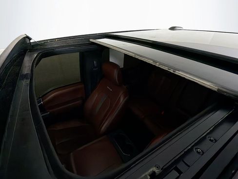 Used 2022 Ford F350 Platinum w/ FX4 Off-Road Package image 16