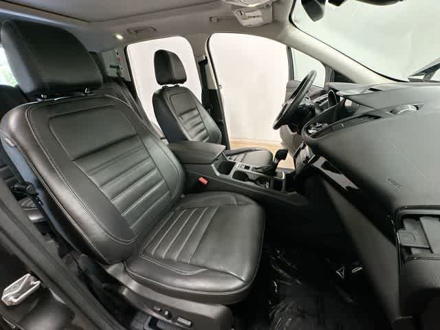 Used 2017 Ford Escape Titanium AWD/4WD image 21