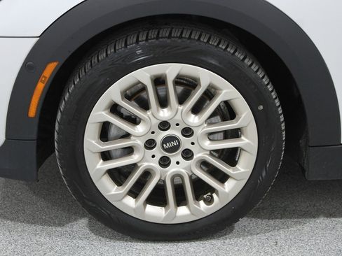 Certified 2025 MINI Cooper S image 22