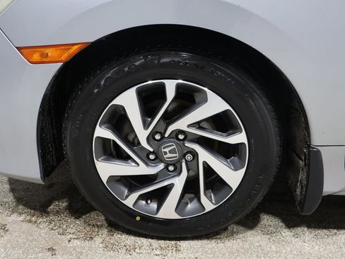 Used 2016 Honda Civic EX image 8
