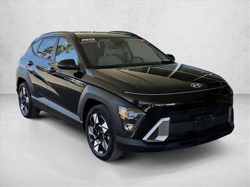 Used 2025 Hyundai Kona SEL FWD image 5