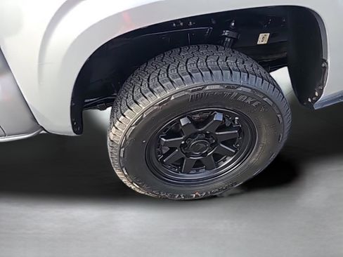 Used 2023 Toyota Tacoma SR image 13
