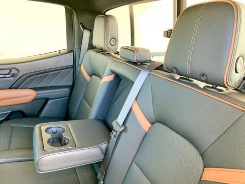 Used 2026 GMC Canyon AT4 w/ Technology Plus Package AWD/4WD image 20