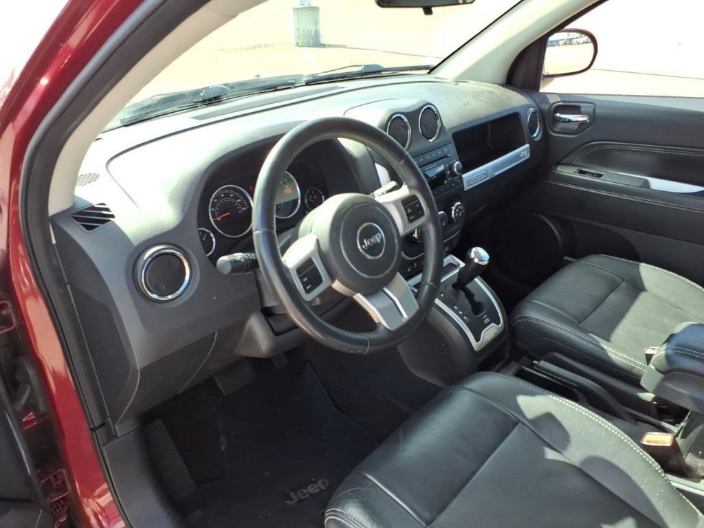 Used 2015 Jeep Compass High Altitude FWD image 12