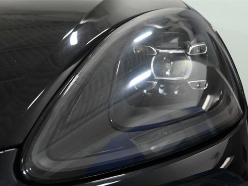 Used 2019 Porsche Cayenne AWD/4WD image 38