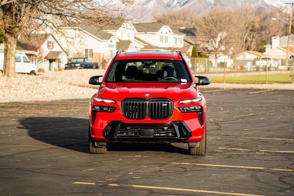 Used 2025 BMW X7 M60i AWD/4WD image 2