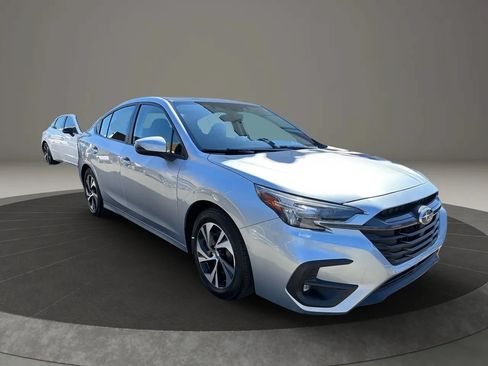 Used 2024 Subaru Legacy Premium AWD/4WD image 3