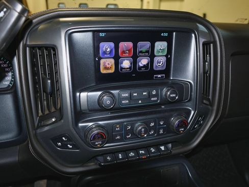 Used 2018 Chevrolet Silverado 2500 LTZ w/ Duramax Plus Package image 13