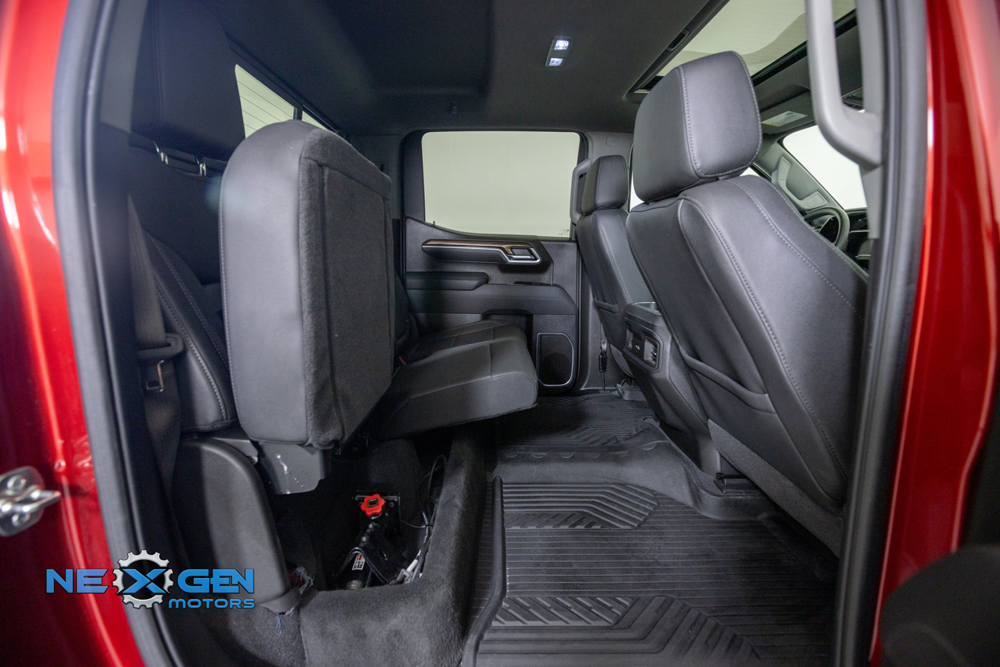 Used 2025 Chevrolet Silverado 1500 RST w/ RST All Star Premium Package AWD/4WD image 39
