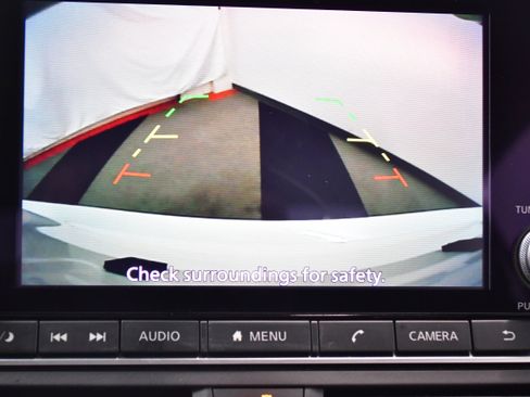 Used 2025 Nissan Altima 2.5 SV FWD image 21