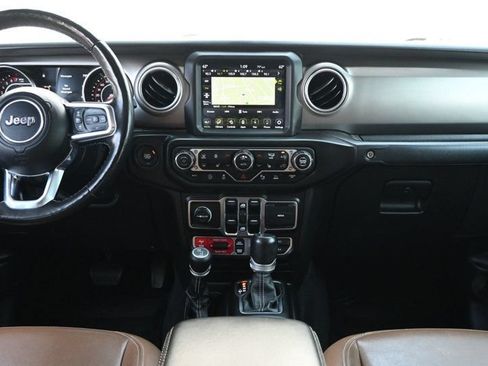 Used 2020 Jeep Gladiator Rubicon AWD/4WD image 12