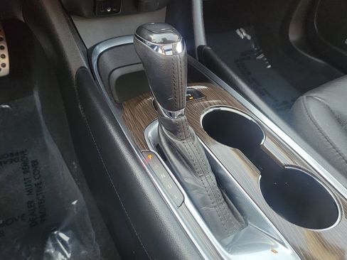 Used 2016 Chevrolet Malibu Premier w/ Driver Confidence Package image 35