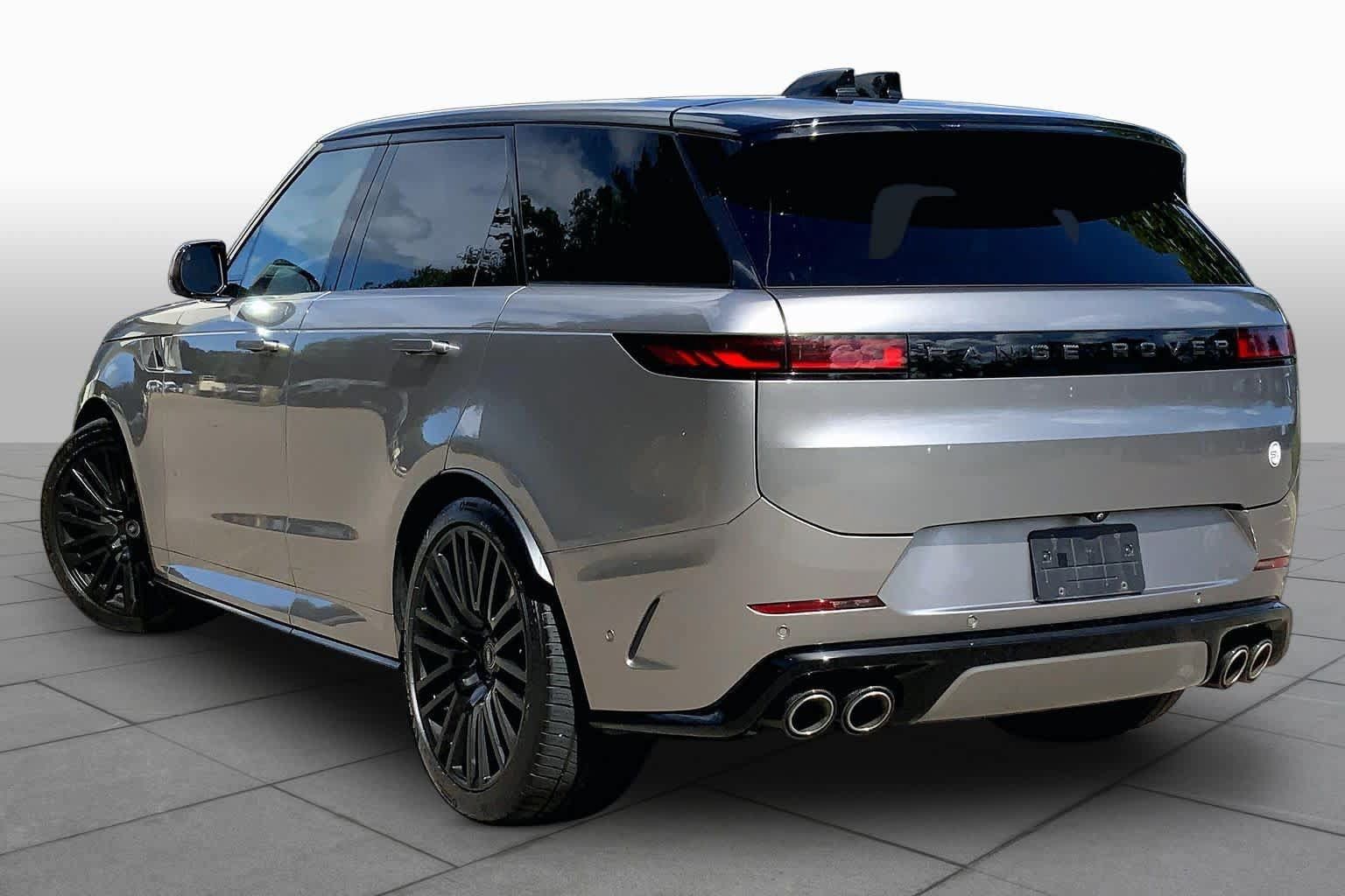 Used 2024 Land Rover Range Rover Sport AWD/4WD image 12