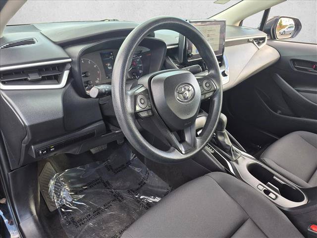 Used 2025 Toyota Corolla LE FWD image 12